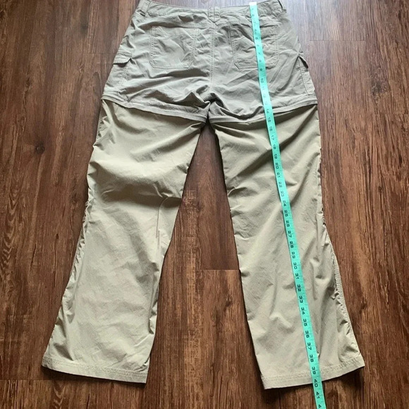 The North Face Khaki Cargo Pant Convertible to Shorts Size 10 - Picture 3 of 13